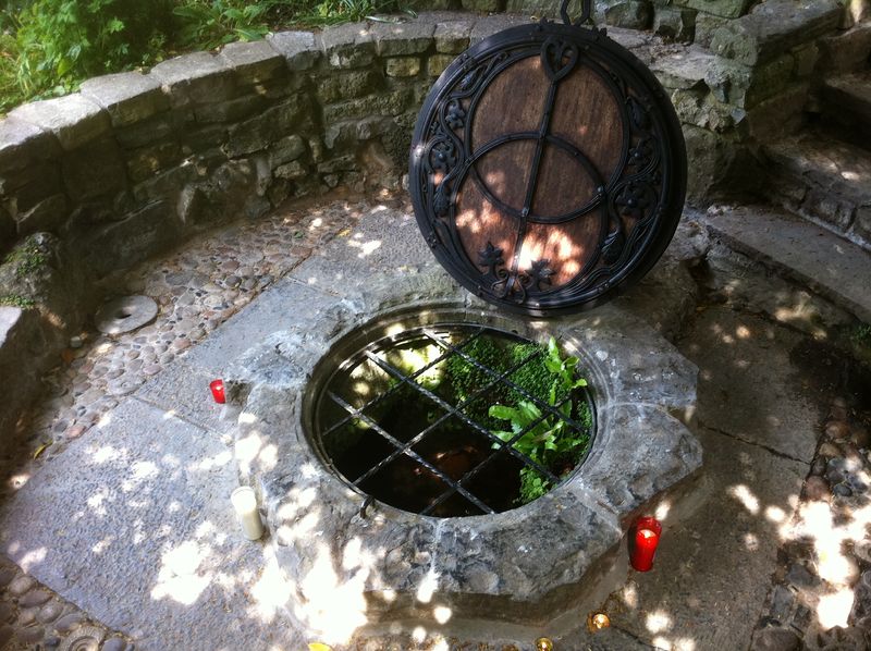 File:Chalice-wells-2011.jpg